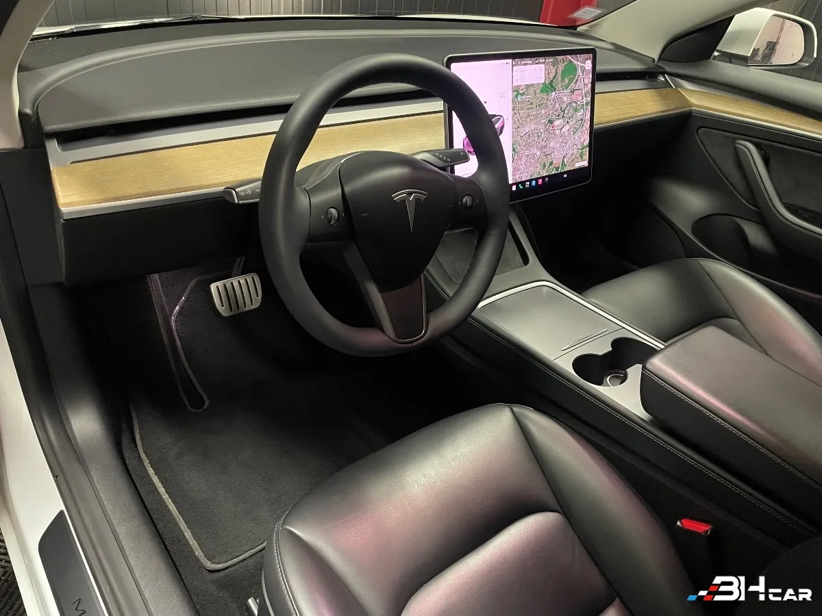 Tesla Model-3 - photo 9