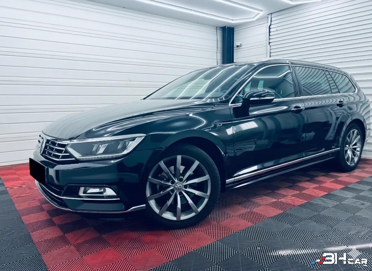Image: Volkswagen Passat R-Line 1.5 TSI 150 DSG BVA // TOIT OUVRANT // CLIMATISATION AUTO BI-ZONES