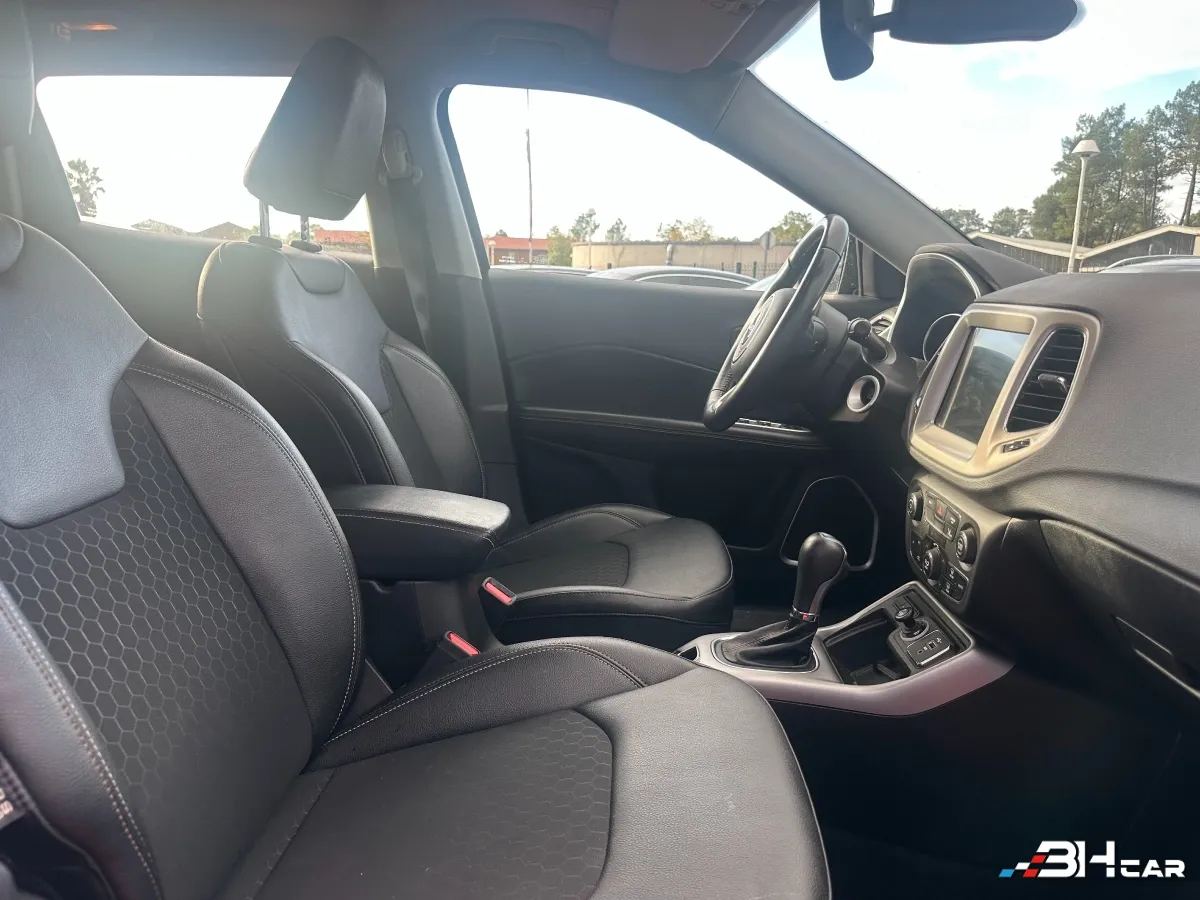 Jeep Compass - photo 9