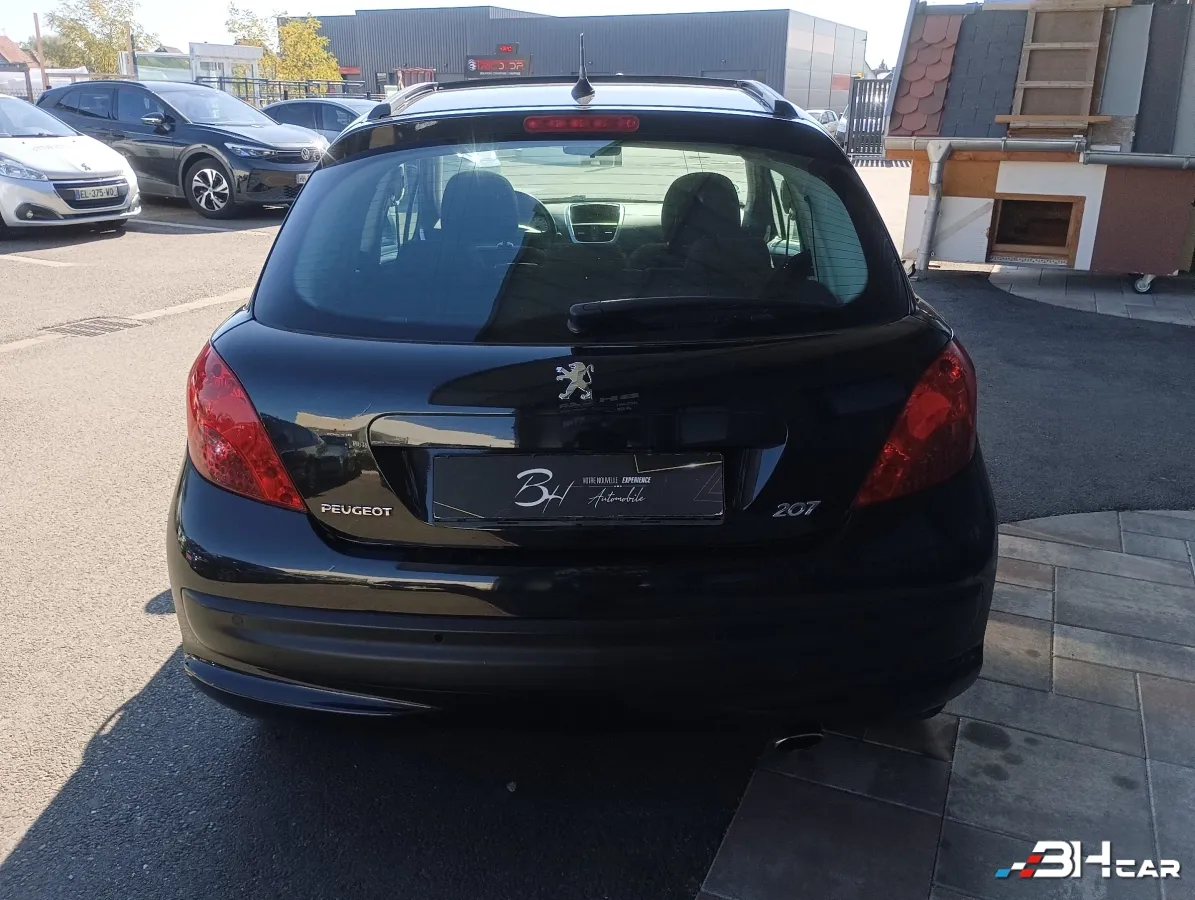 Peugeot 207 - photo 4