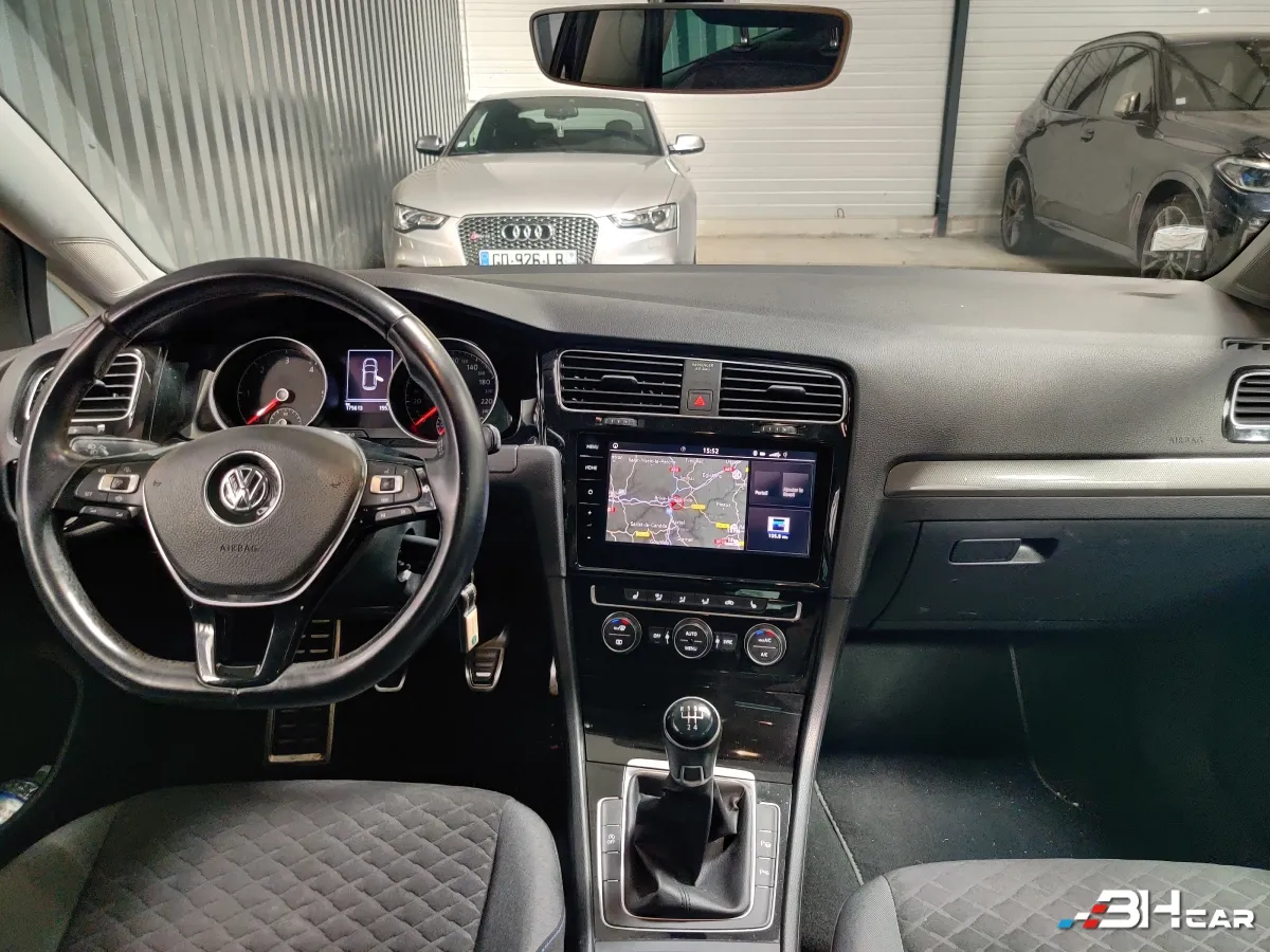 Volkswagen Golf - photo 11