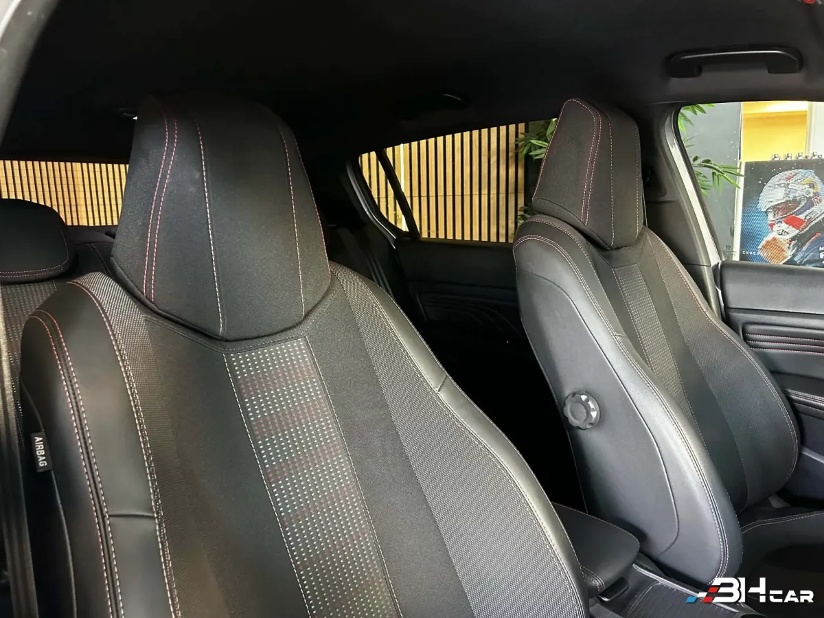 Peugeot 308 - photo 15
