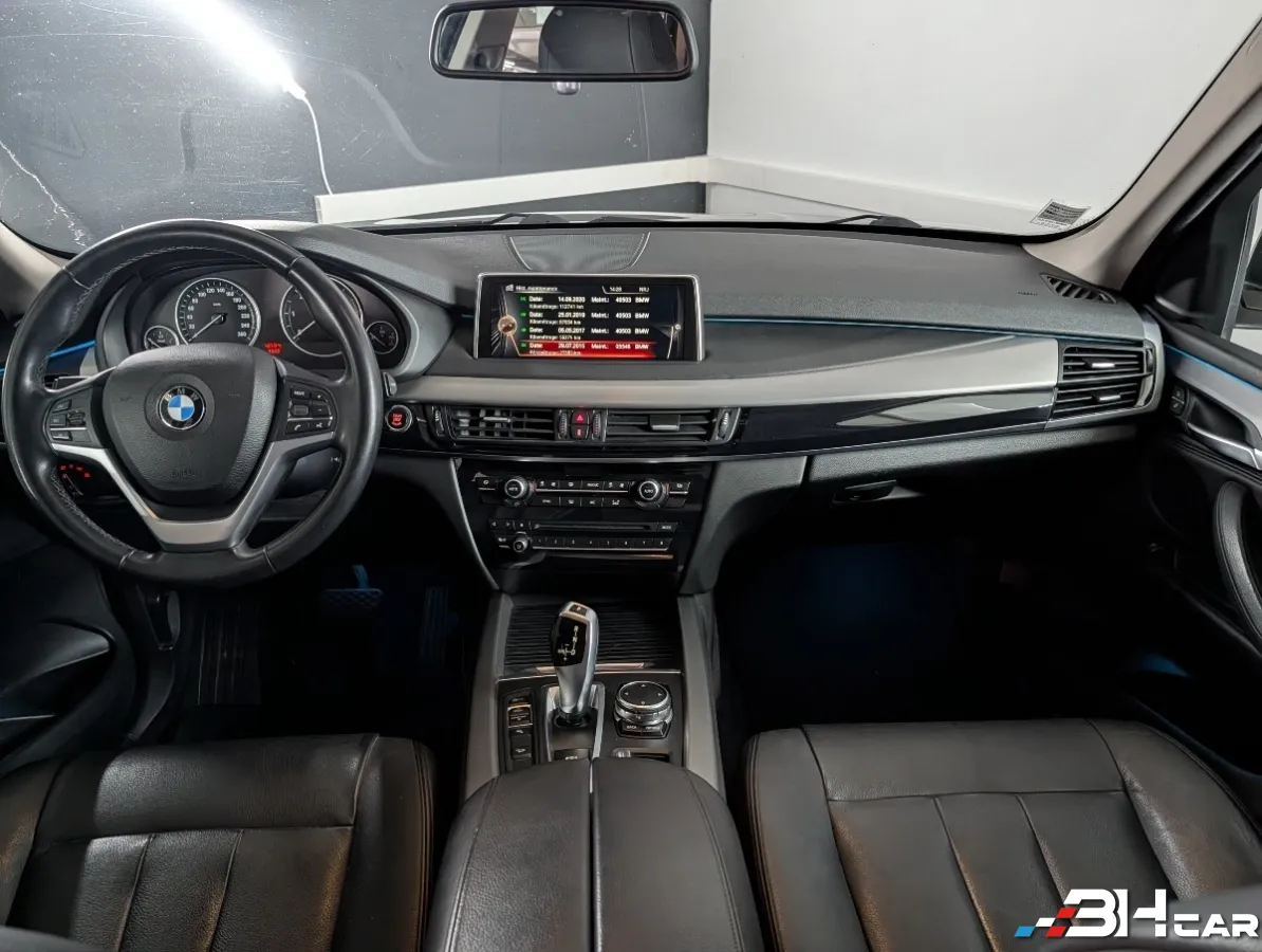 Bmw X5 - photo 3