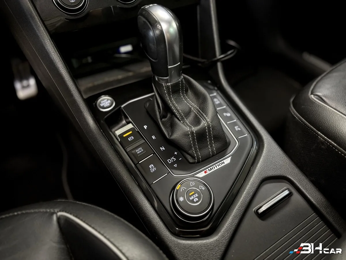 Volkswagen Tiguan - photo 26