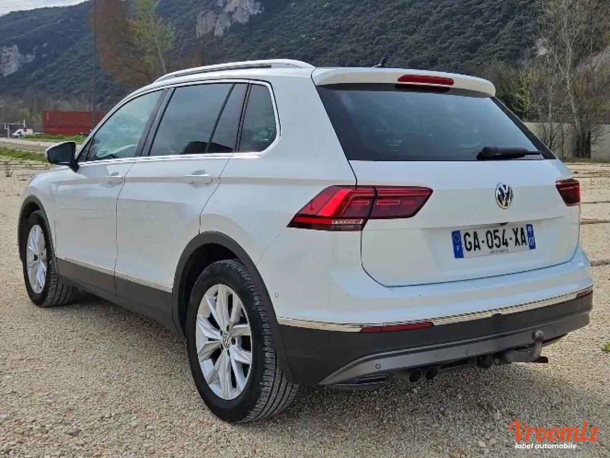 Volkswagen Tiguan 2.0 TDI 150 BLUEMOTION CARAT EDITION DSG BVA