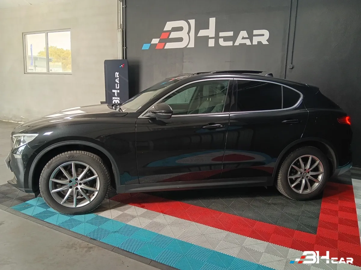 Alfa Romeo Stelvio - photo 4
