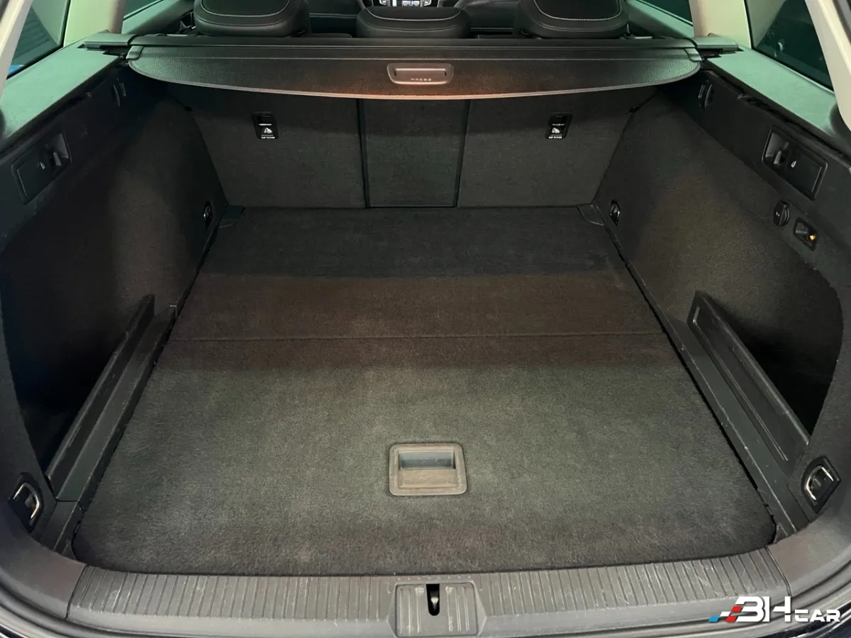 Volkswagen Passat - photo 15