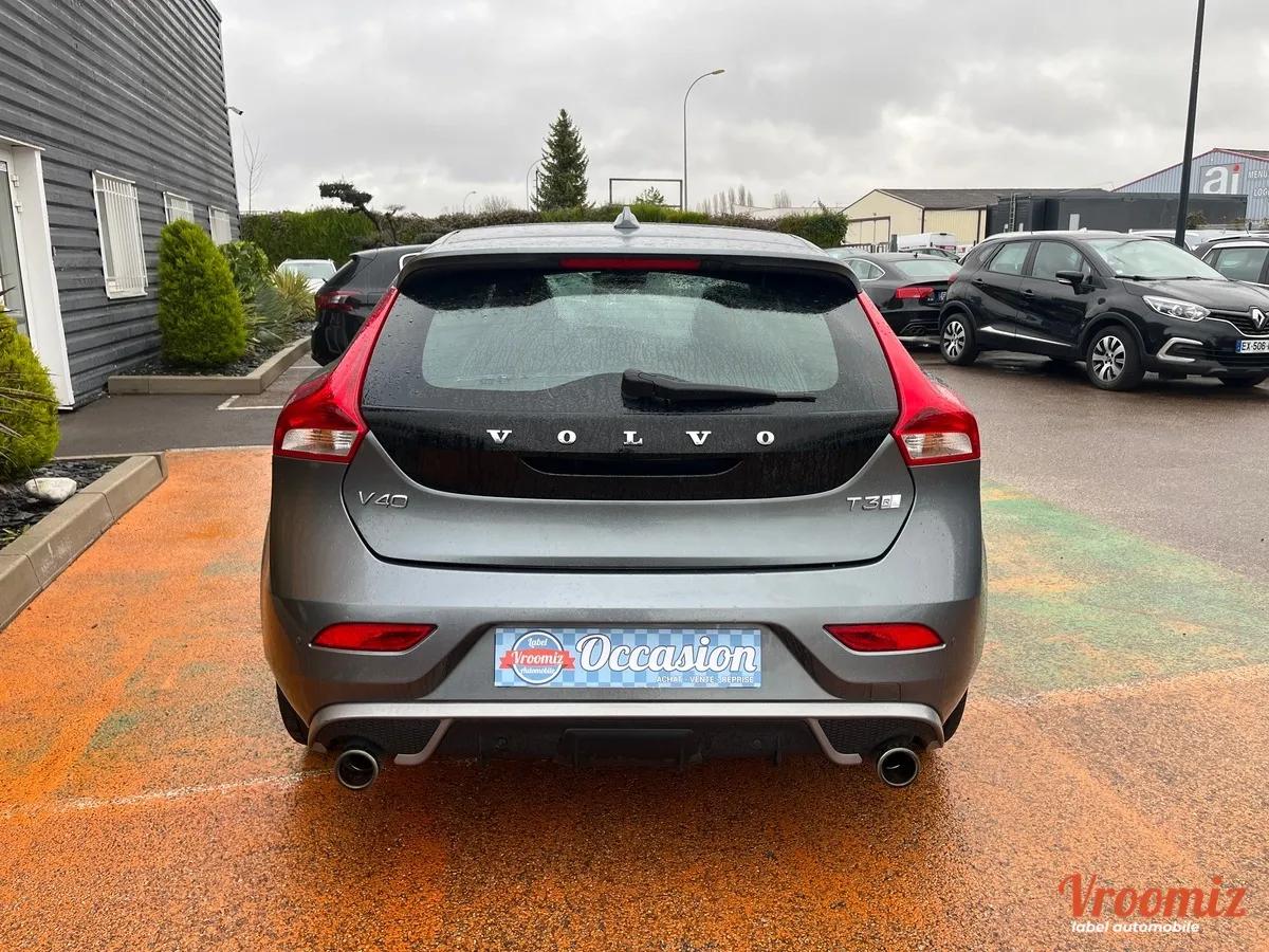 Volvo V40 