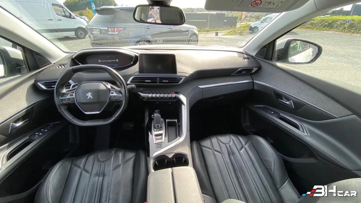 Aperçu indisponible de Peugeot 5008