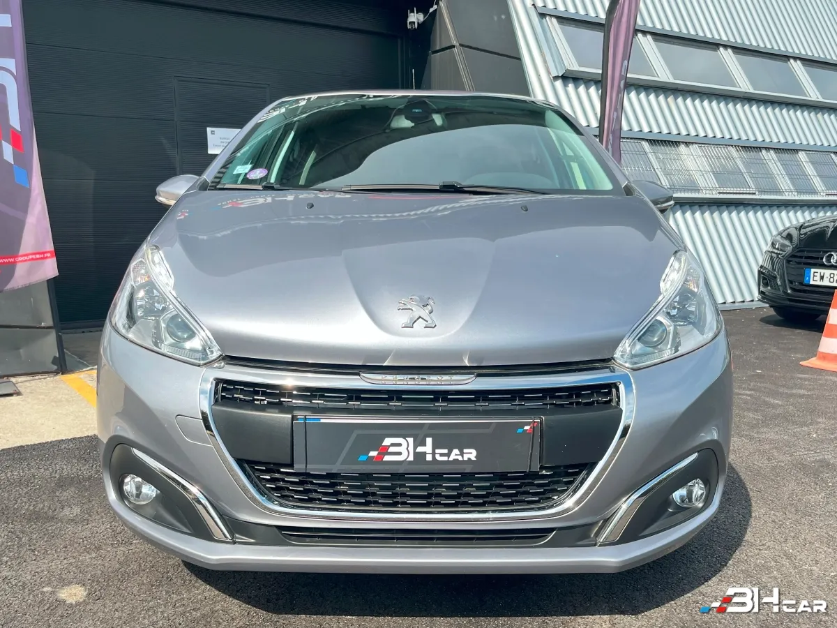 Peugeot 208 - photo 3