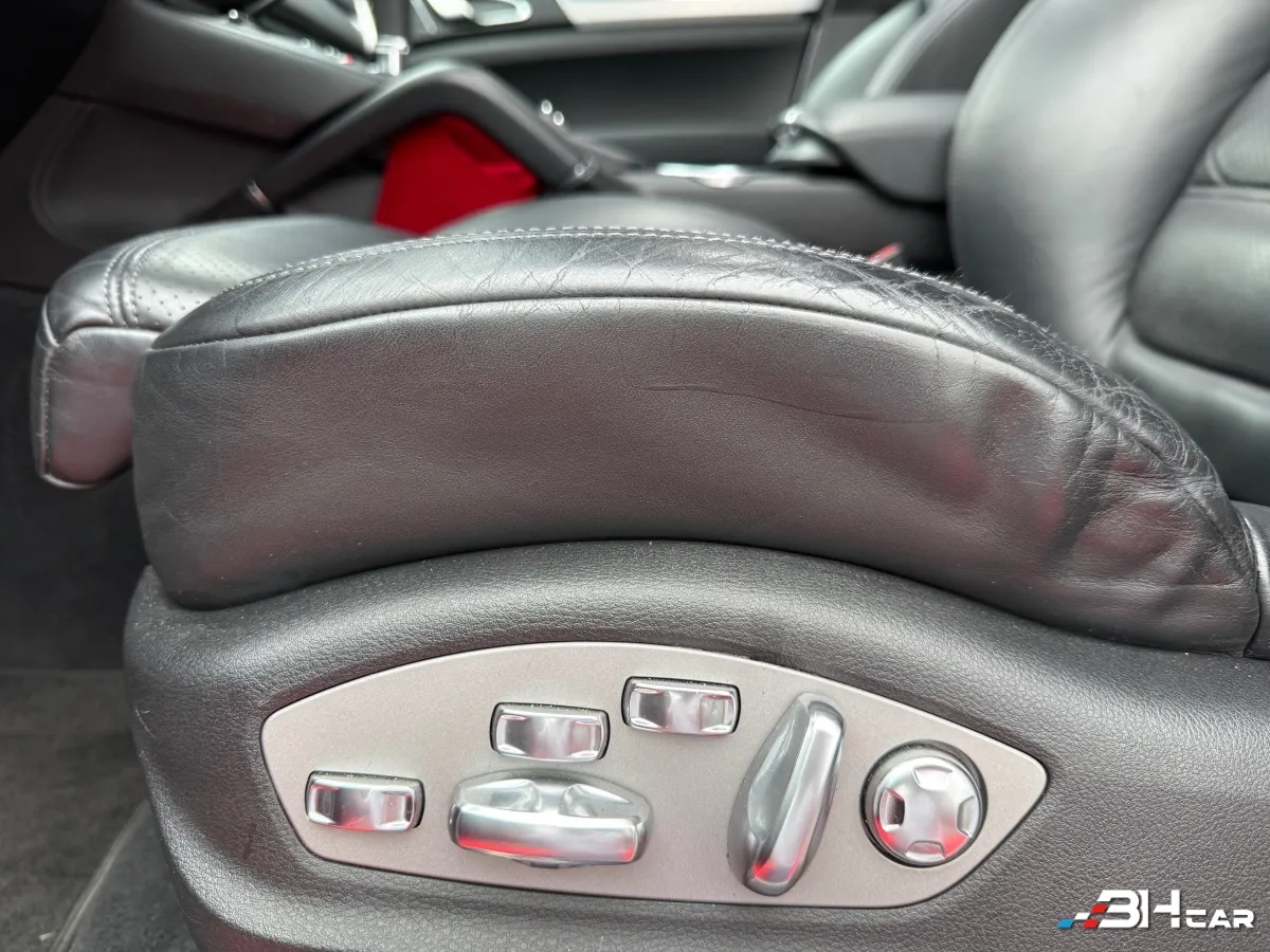 Porsche Cayenne - photo 23