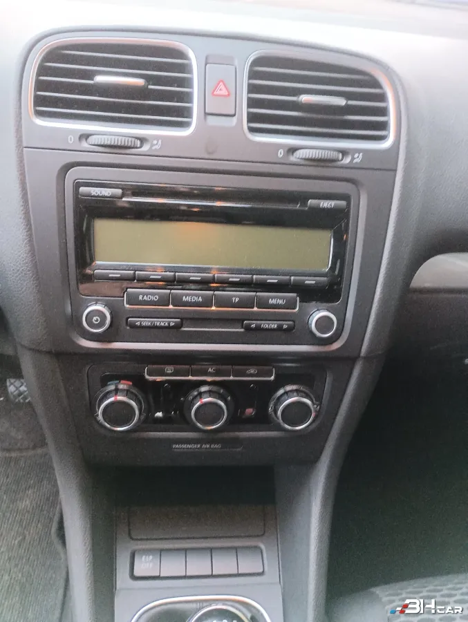 Volkswagen Golf - photo 24