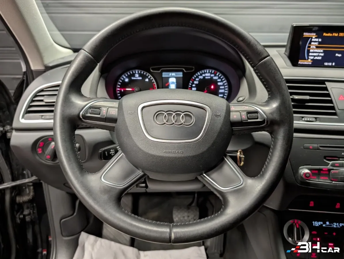 Audi Q3 - photo 11