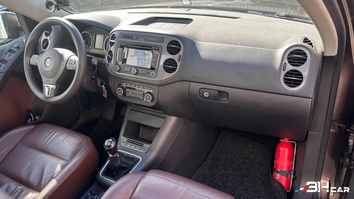 Volkswagen Tiguan - photo 11