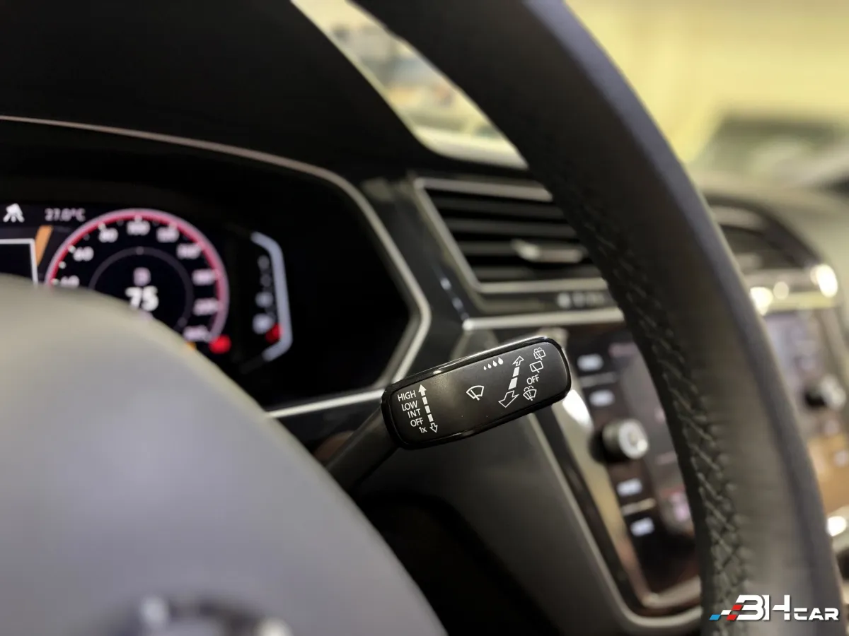Volkswagen Tiguan - photo 30