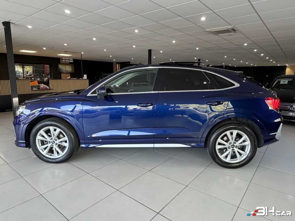 Audi Q3 - photo 2