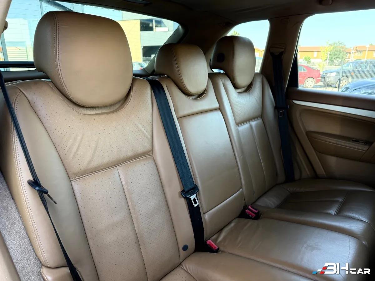 Aperçu indisponible de Porsche Cayenne