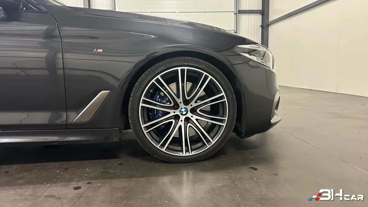 Bmw M550 - photo 45