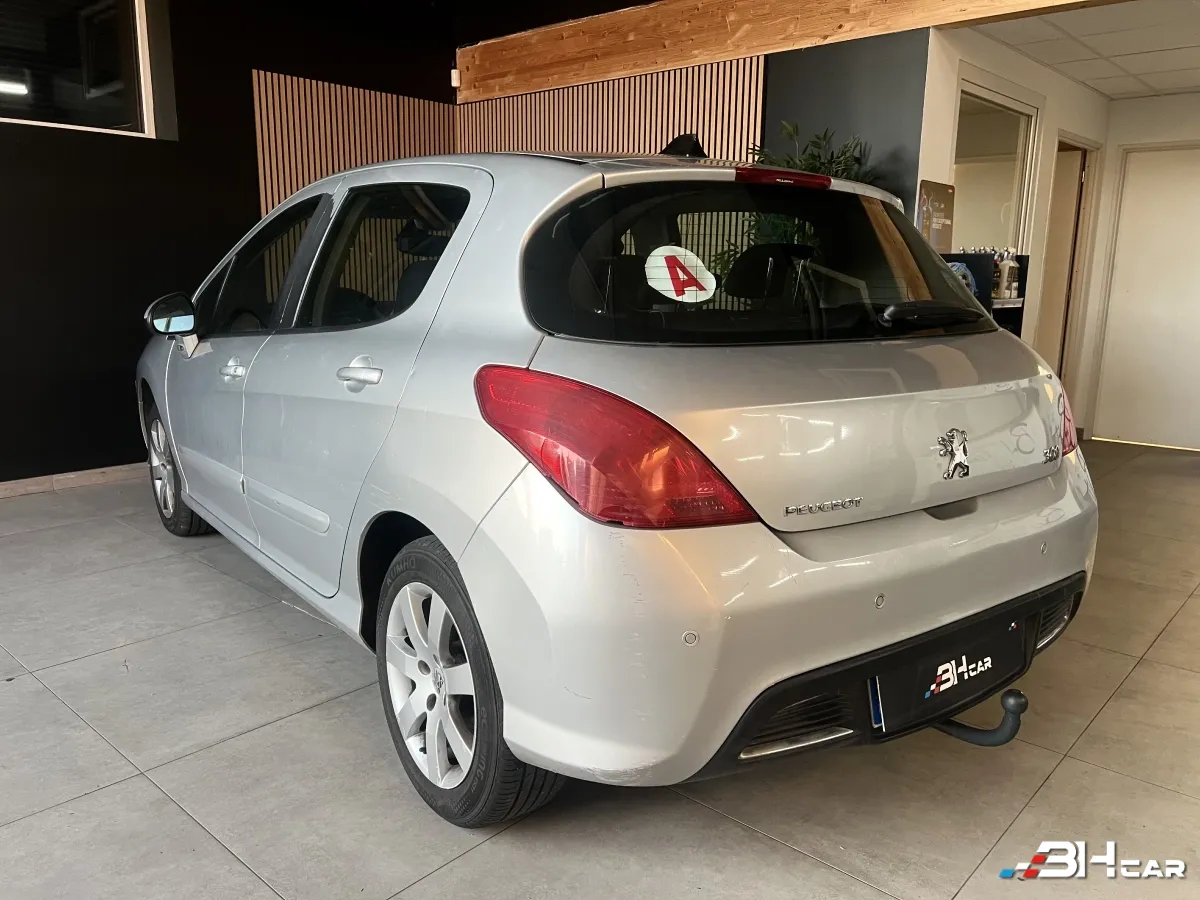 Peugeot 308 - photo 5