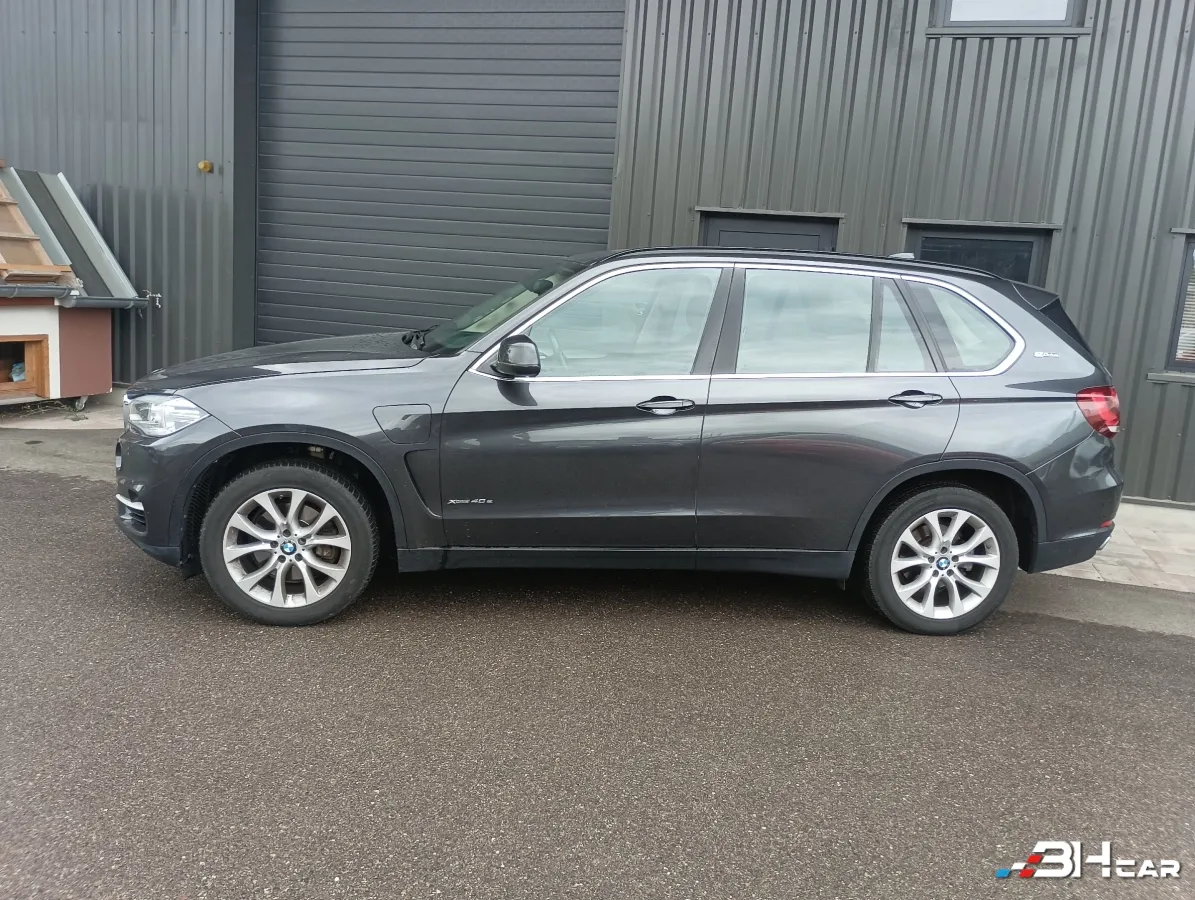 Bmw X5 - photo 2
