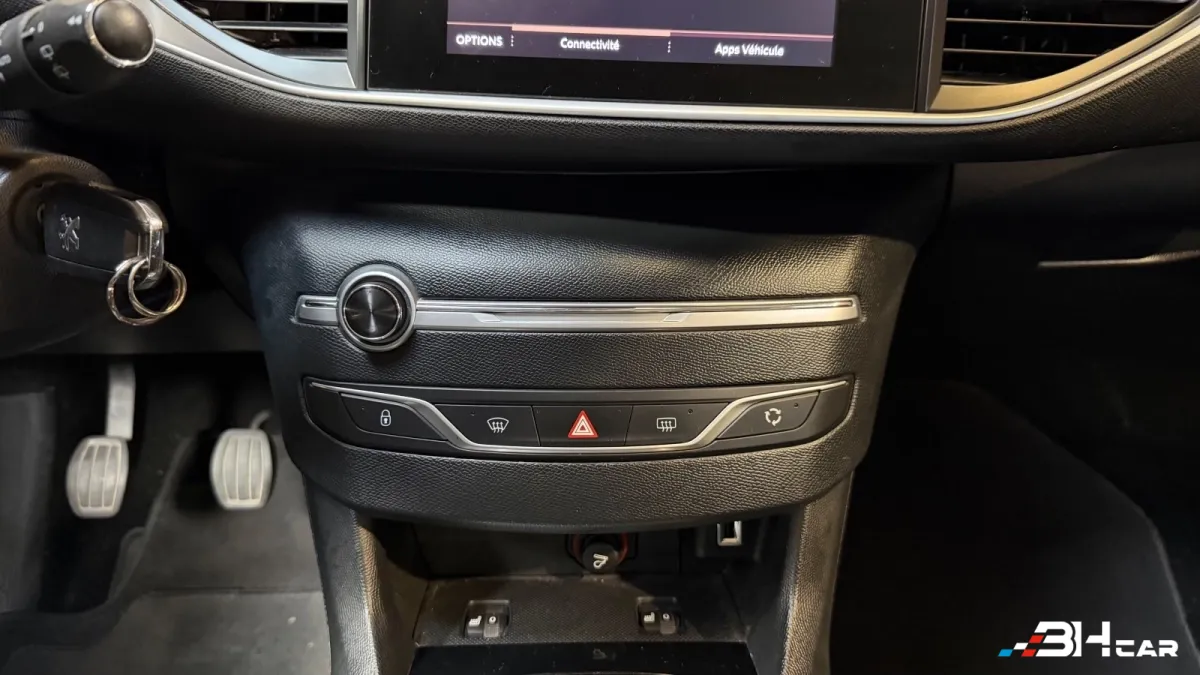 Peugeot 308 - photo 24