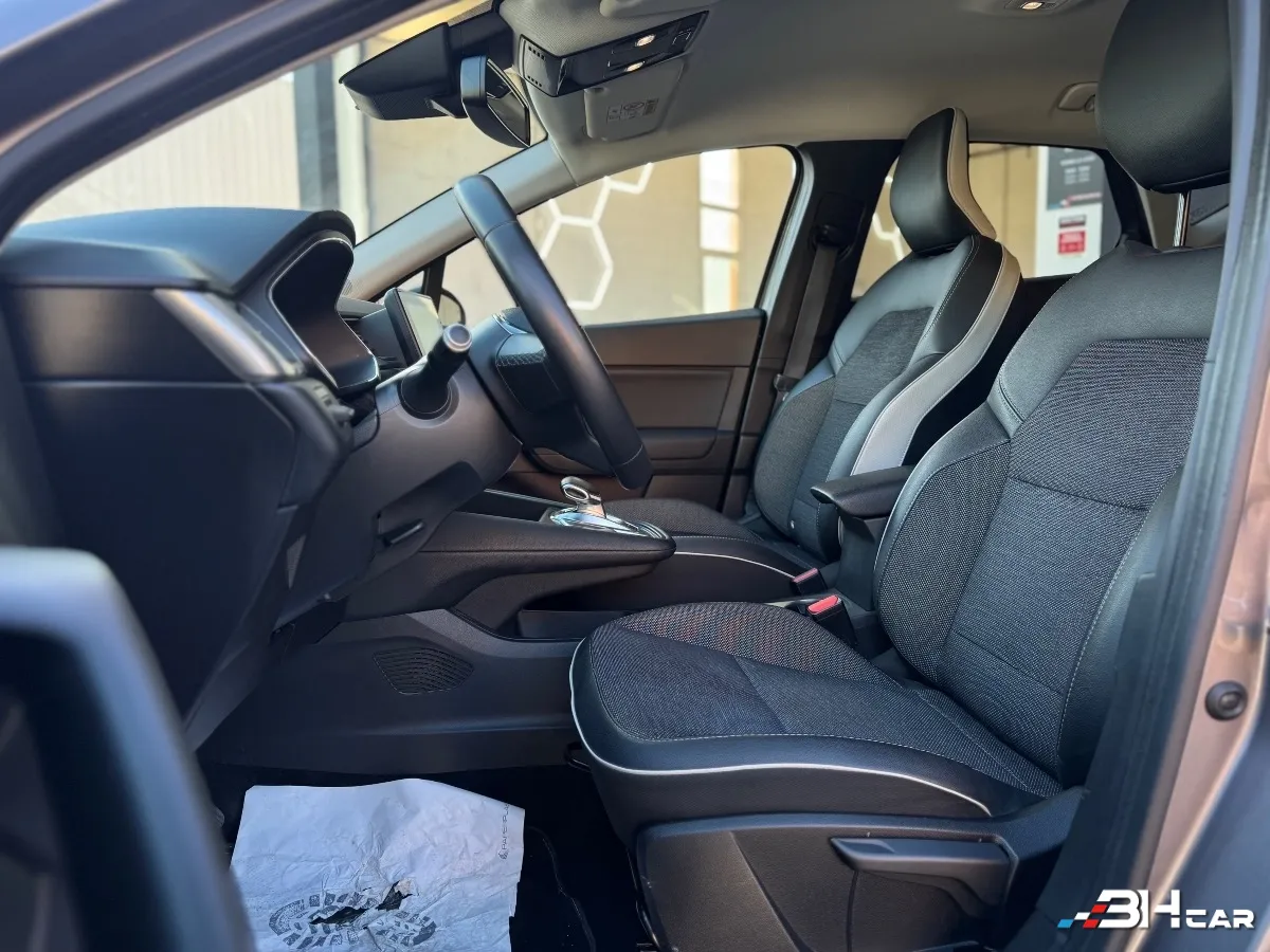 Renault Captur - photo 11