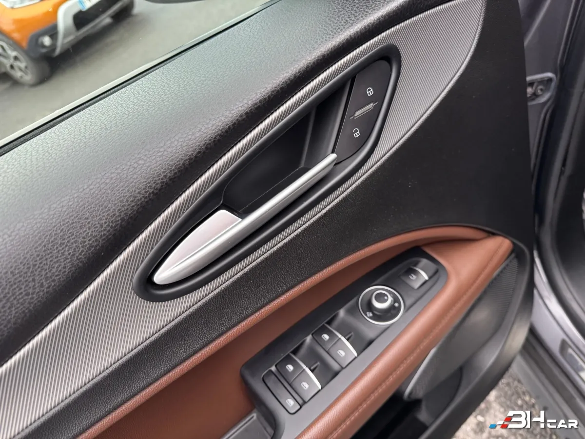 Alfa Romeo Stelvio - photo 10