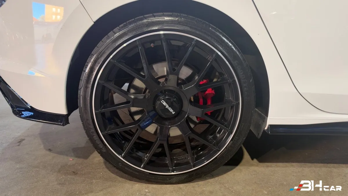 Volkswagen Golf - photo 17