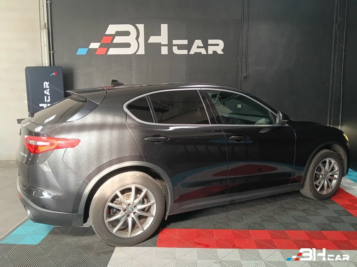 Alfa Romeo Stelvio - photo 9
