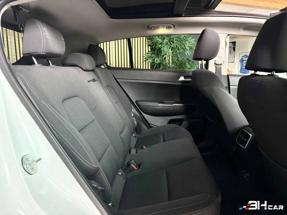 Kia Sportage - photo 17