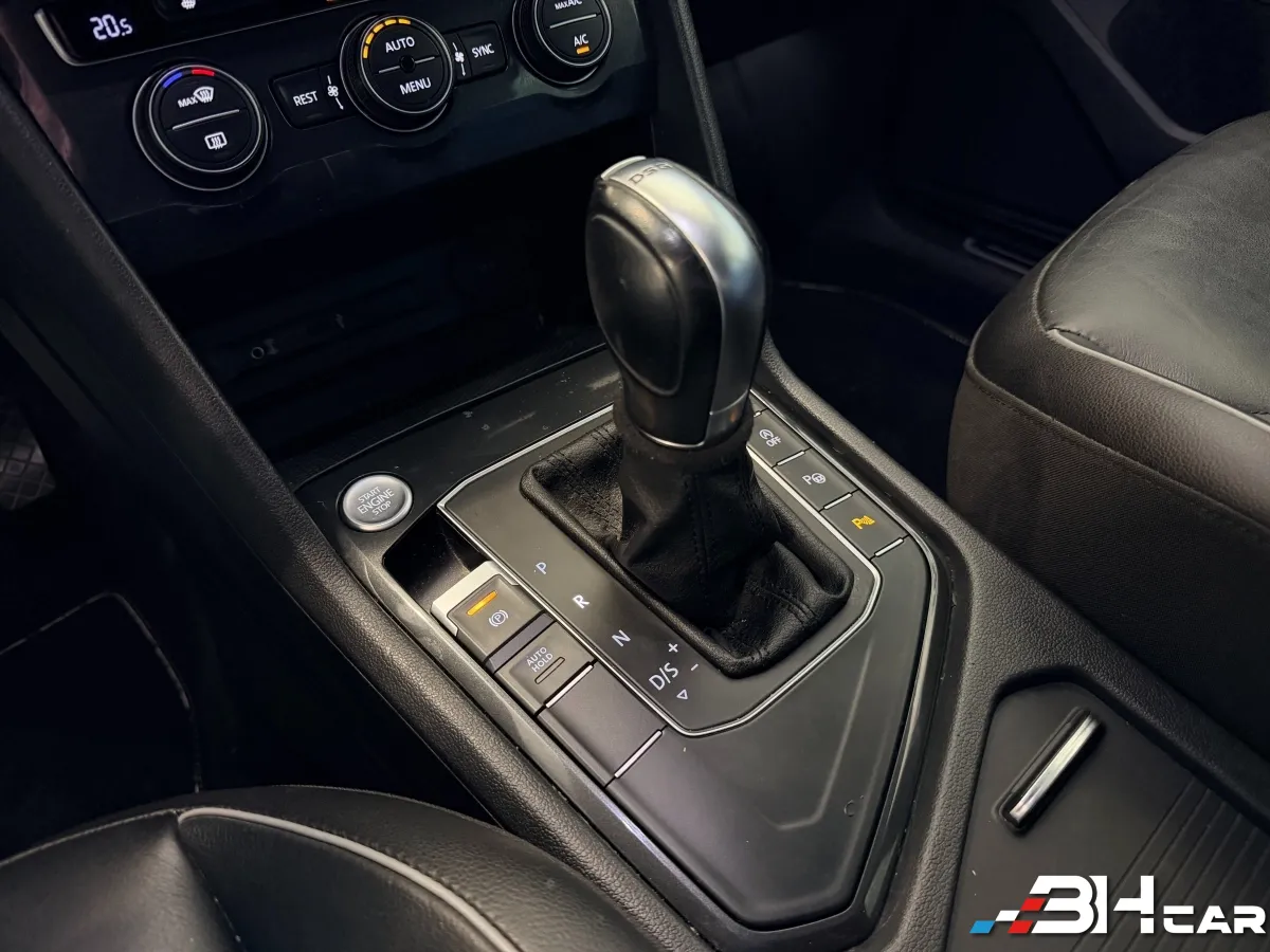 Volkswagen Tiguan - photo 17