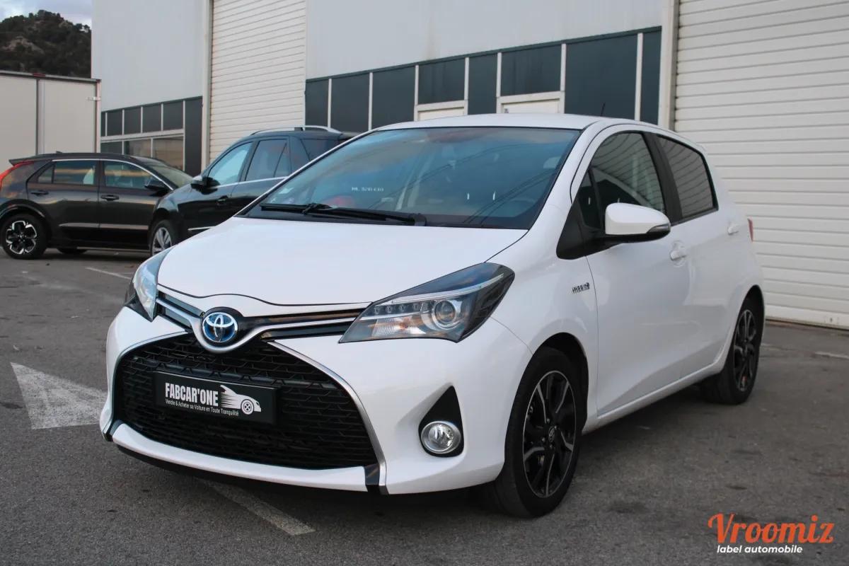 TOYOTA Yaris 3 phase 2 HSD 100h Design 5p