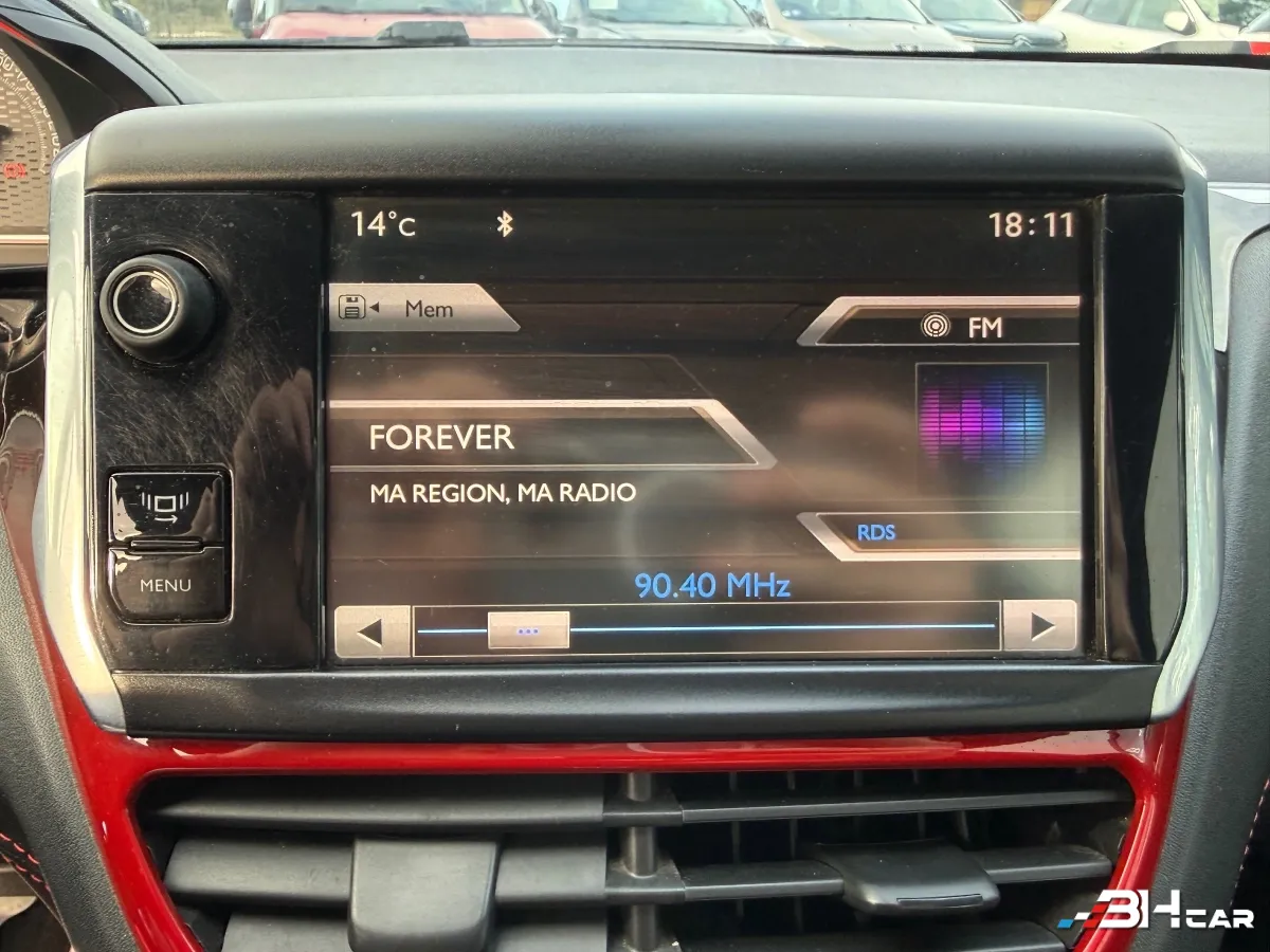 Peugeot 208 - photo 14