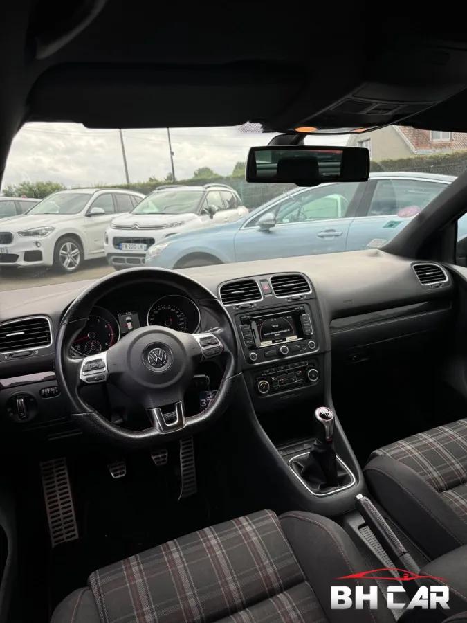 Aperçu indisponible de Volkswagen Golf