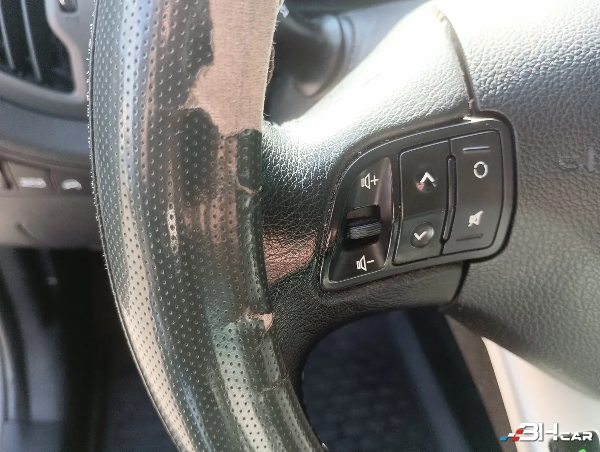 Kia Sportage - photo 23