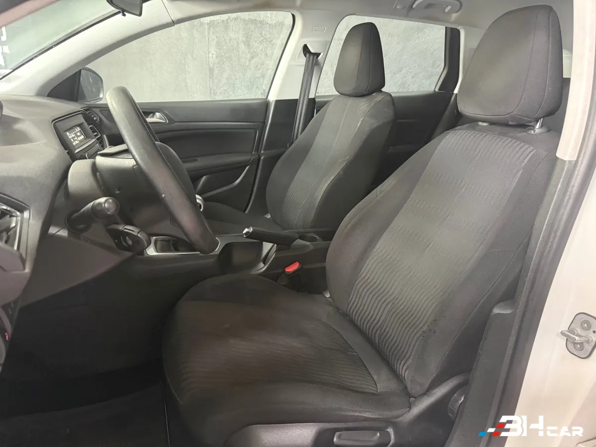 Peugeot 308 - photo 12