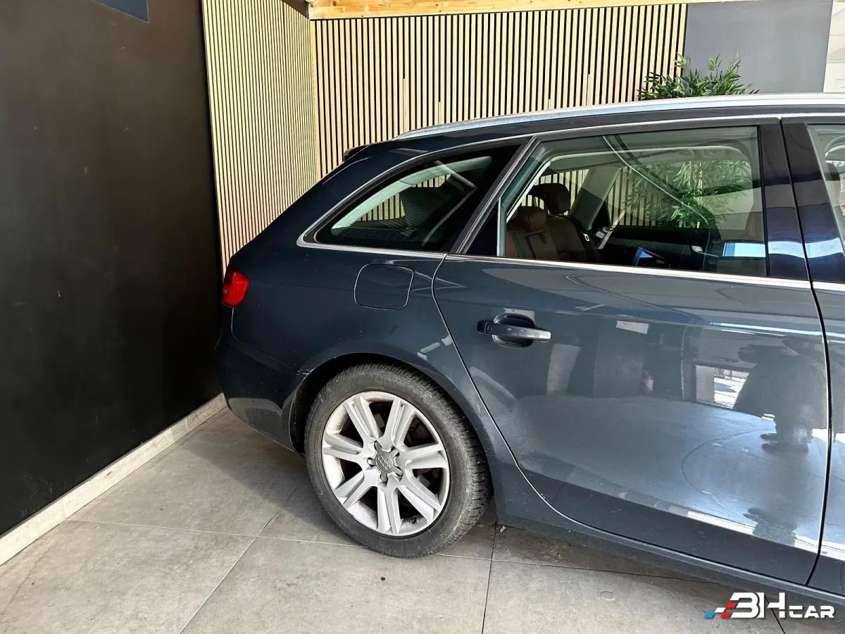 Audi A4 - photo 8