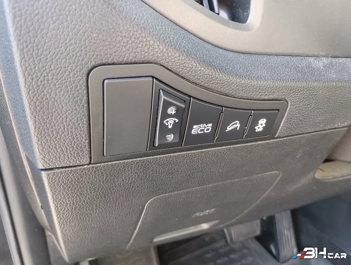 Kia Sportage - photo 26