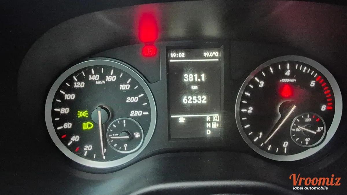 Mercedes Vito 