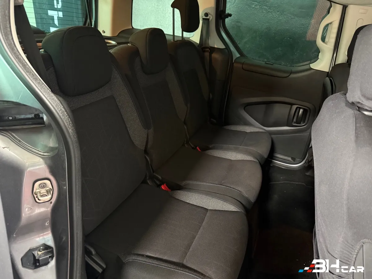 Peugeot Partner Tepee - photo 13