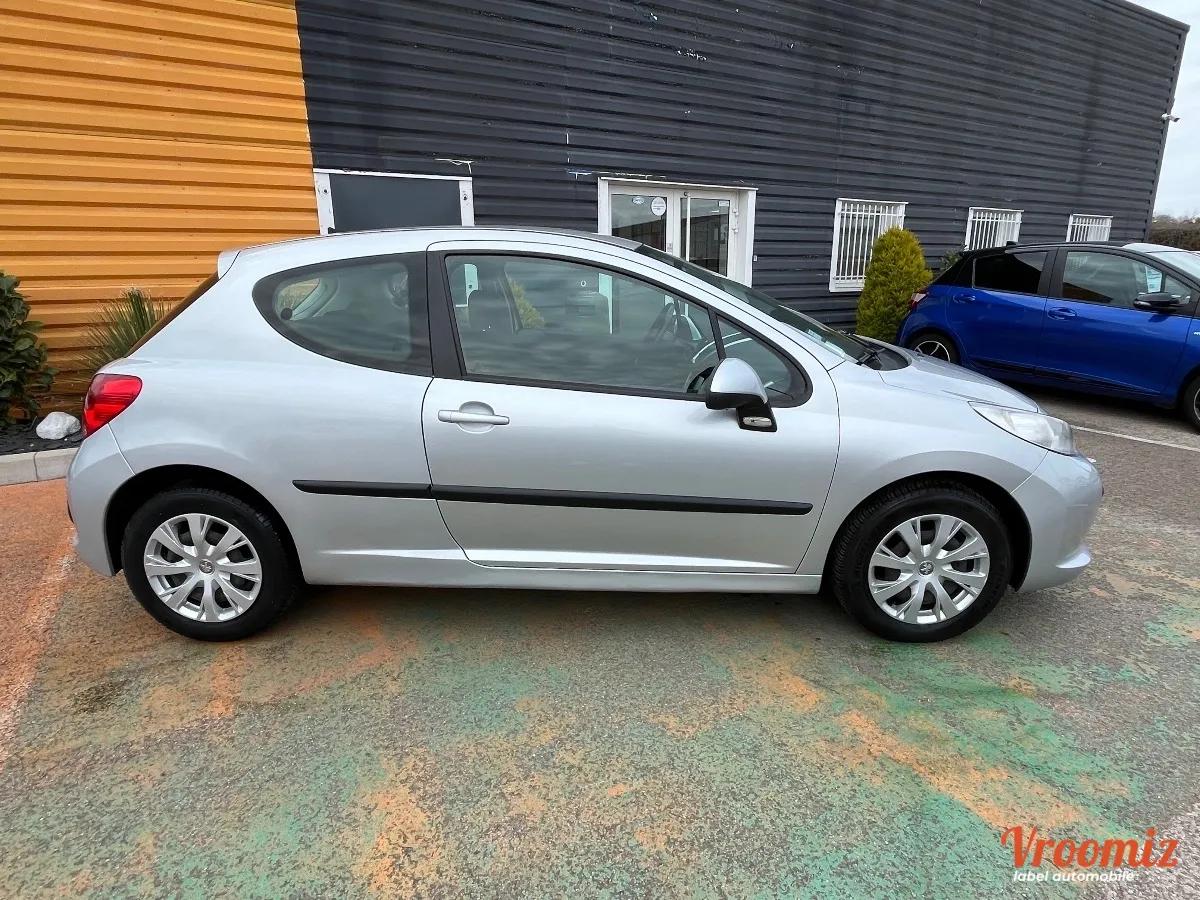 PEUGEOT 207 1.4 HDi 70 CH