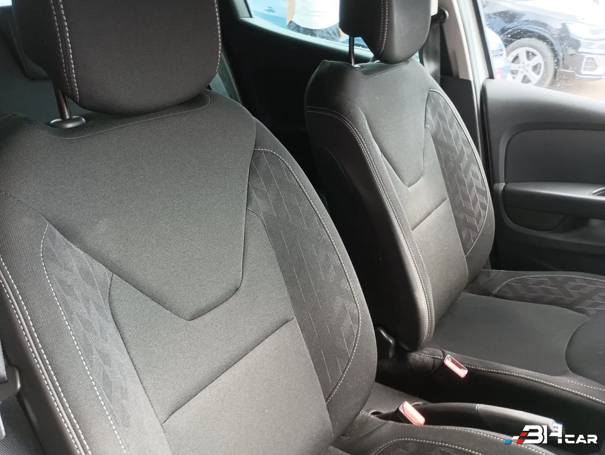 Renault Clio - photo 21