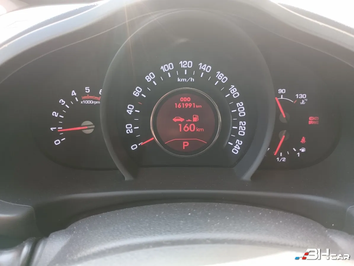 Kia Sportage - photo 31