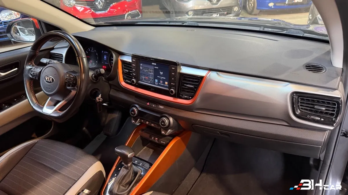 Kia Stonic - photo 17