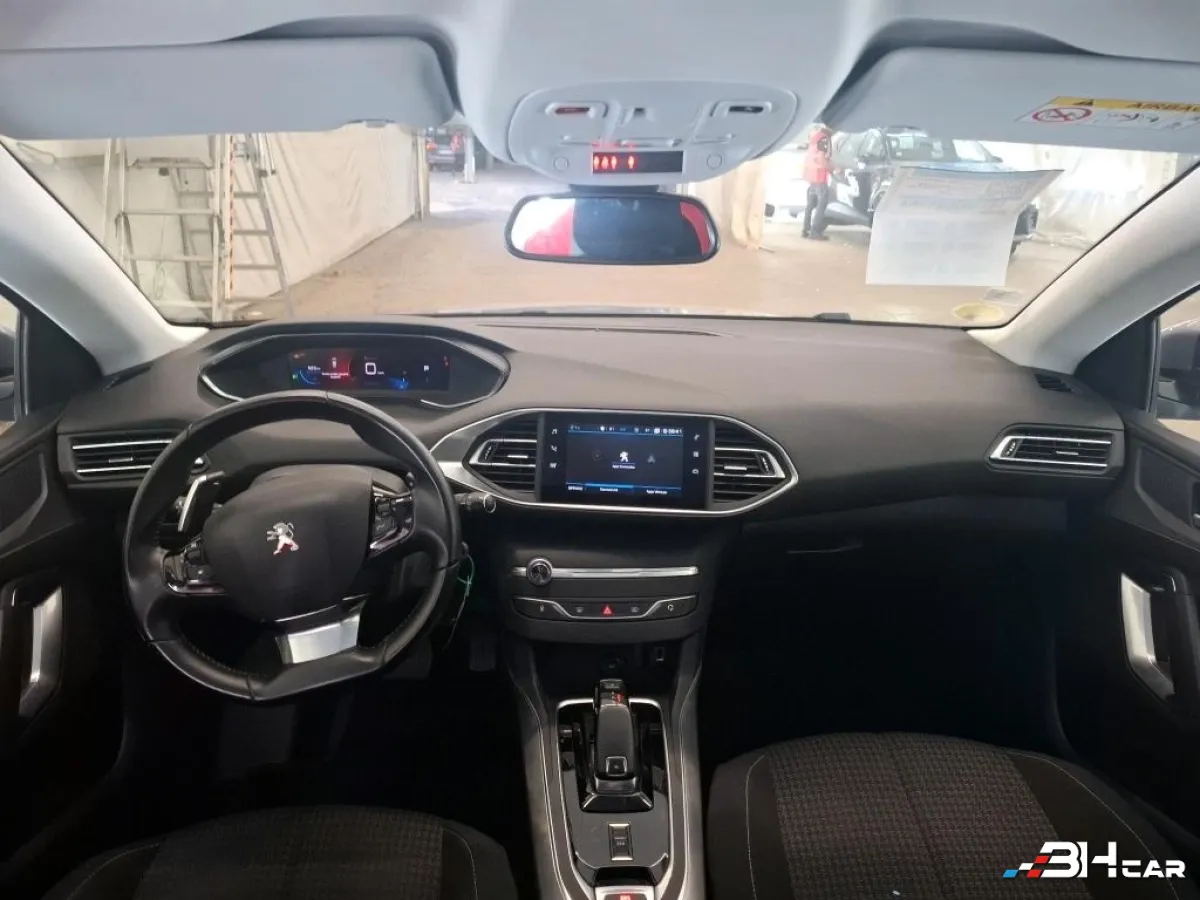 Peugeot 308 - photo 6