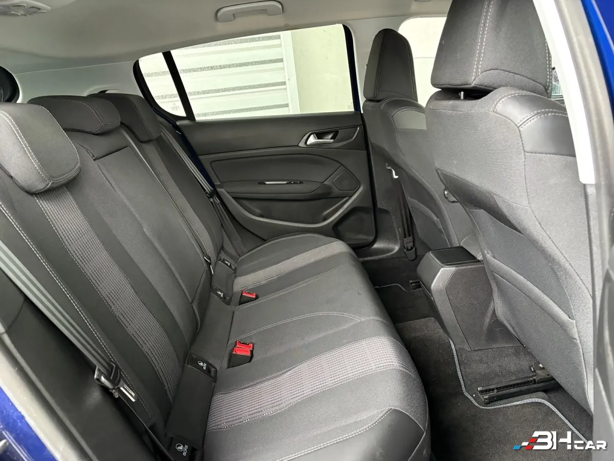 Peugeot 308 - photo 10