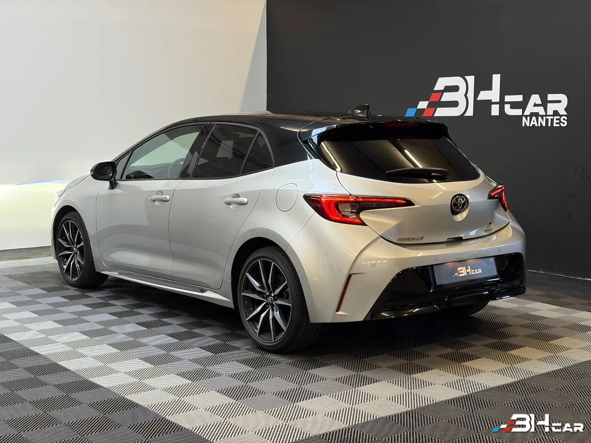 Toyota Corolla - photo 3