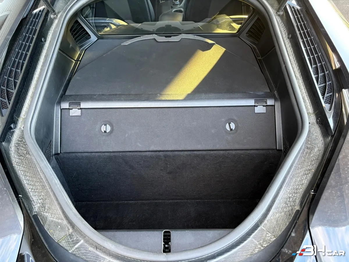 Bmw I8 - photo 17