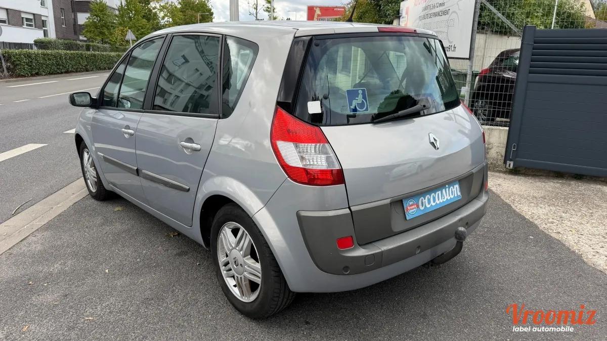 Renault Scenic 2.0 135 BVA