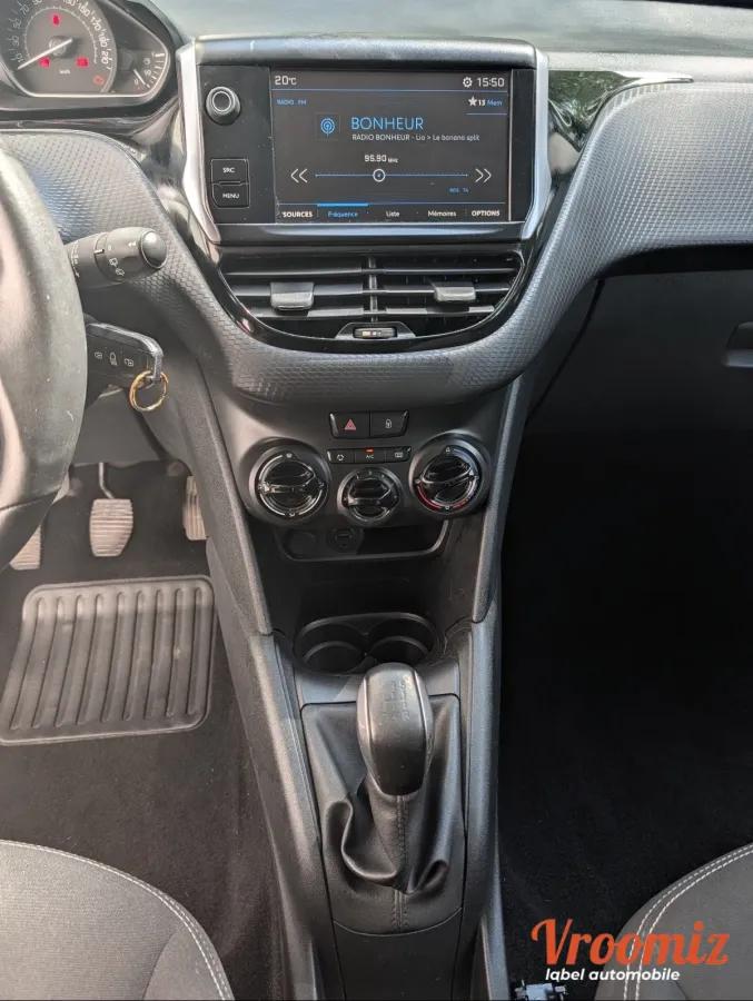 Peugeot 208 GENERATION-I 1.6 BLUEHDI 75 STYLE